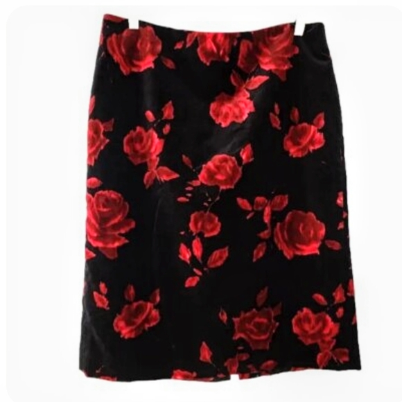 CLEARANCE Talbots Black and Red velvet  Floral Skirt - Picture 1 of 4